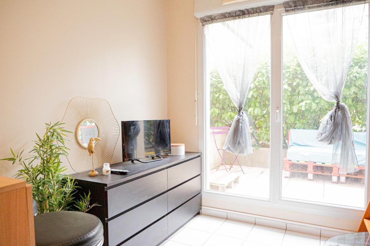 Charming Studio Near Jean Mace Διαμέρισμα Λυών Εξωτερικό φωτογραφία